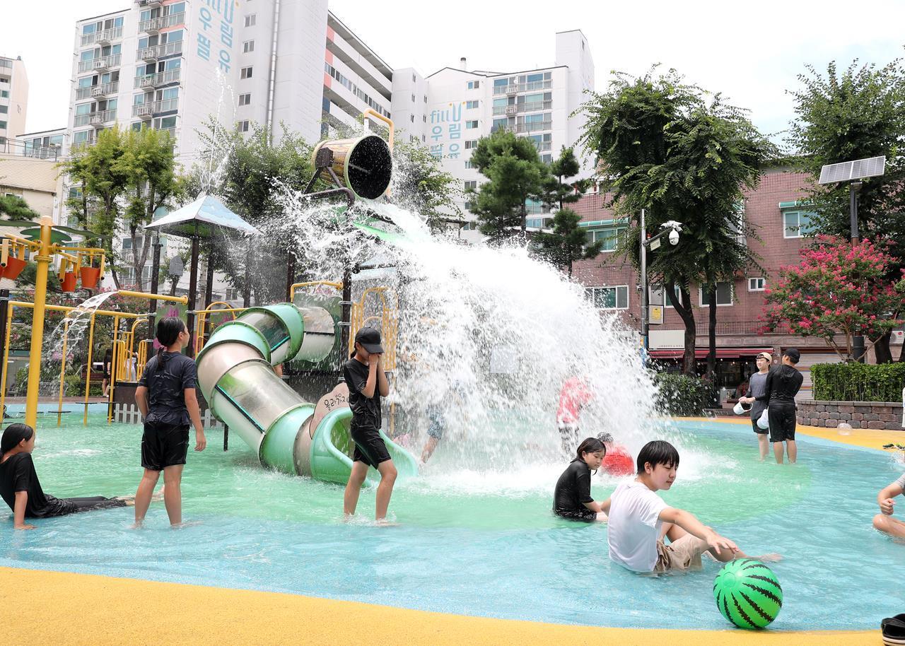 도심 속 힐링~ 『생활형 주민친화 물놀이 공간 운영』